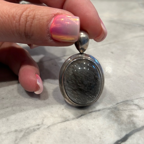 Tourmalinated Quartz Polished Oval Pendant - Sterling Silver 925 - Picture 3 of 9